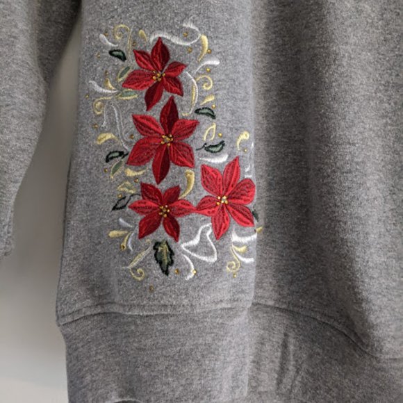 Hasting and Smith Gray Poinsettia Christmas Sweatshirt Size SP - Picture 7 of 9